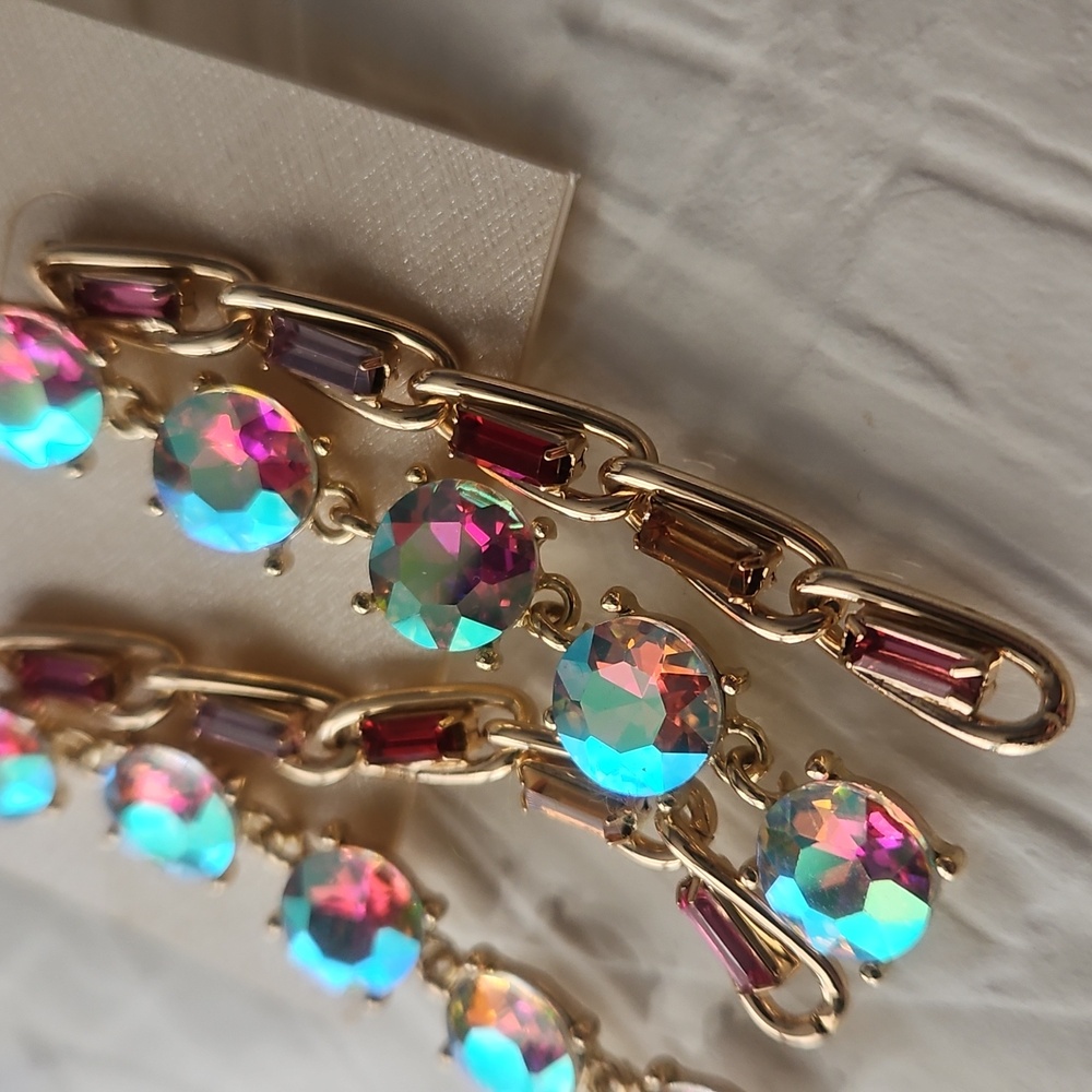 2-pair DAISY FUENTES Gold and Iridescent Pink Earrings